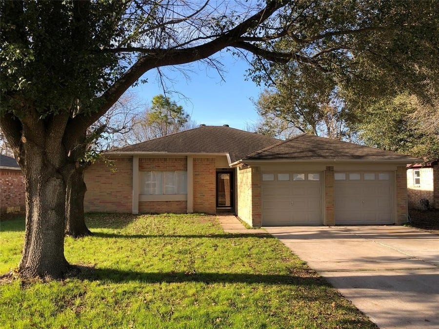 Property photo for 2912 Dunrich Court, League City, TX