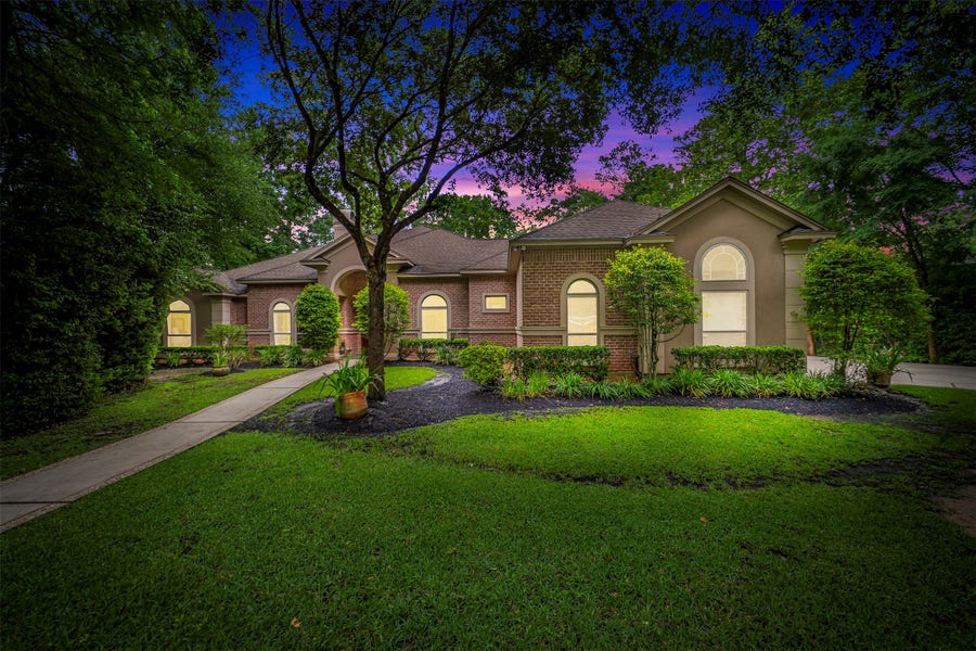 Property photo for 3 Quinns Cabin Court, Conroe, TX
