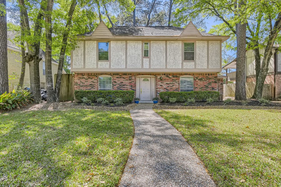 Property photo for 19527 Enchanted Oaks Drive, Spring, TX