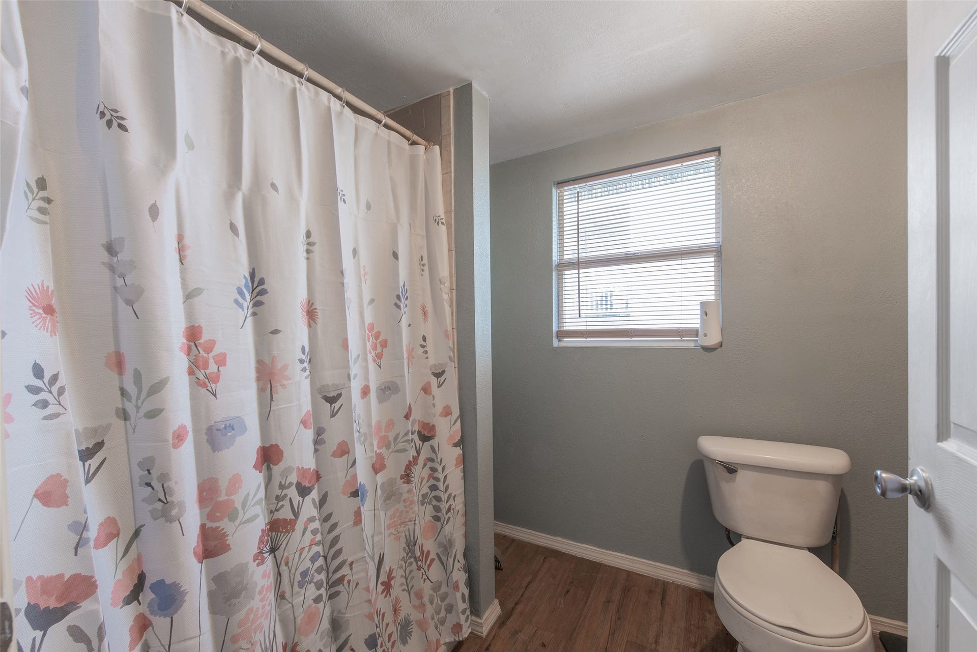 7030 Terrasso Drive, Hitchcock, TX 77563 7030 Terrasso Drive, Hitchcock, TX 77563