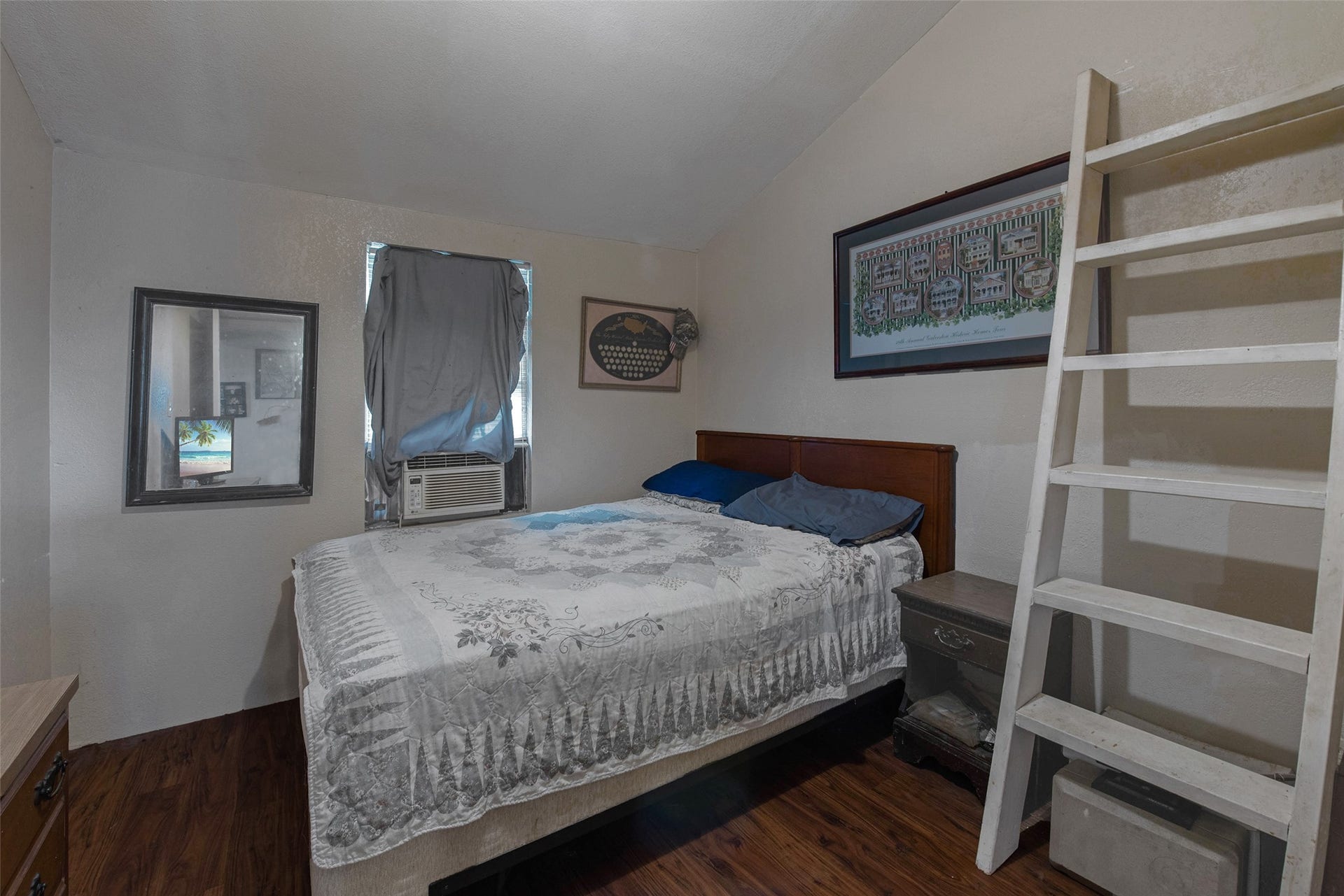 7030 Terrasso Drive, Hitchcock, TX 77563 7030 Terrasso Drive, Hitchcock, TX 77563
