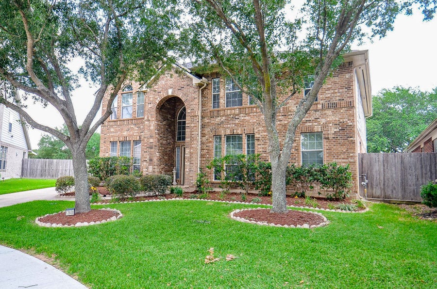 Property photo for 13938 Charterhouse Way, Sugar Land, TX