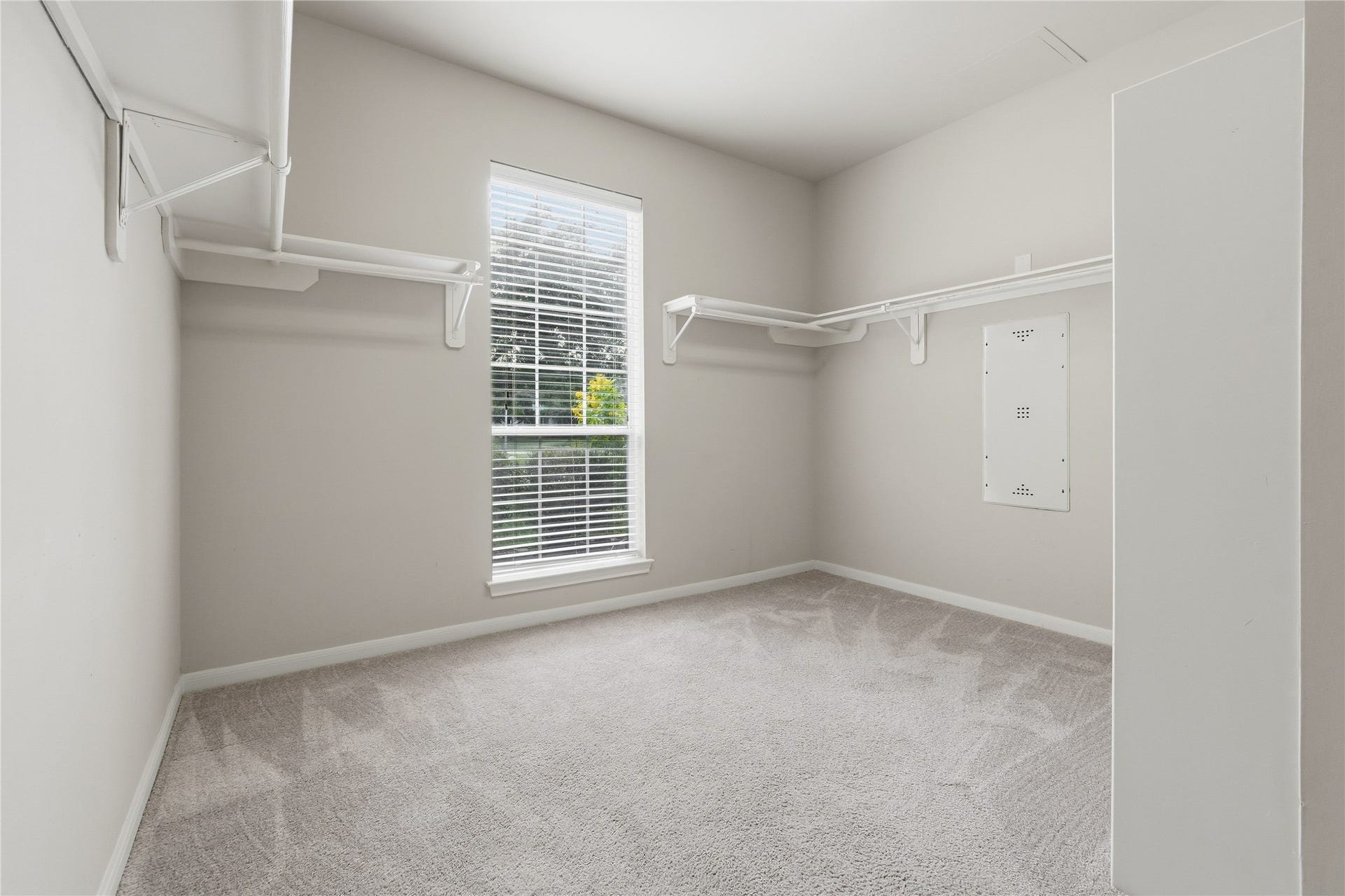 907 Colorado Springs Court, Spring, TX 77373 Large closet inside the primary bathroom.