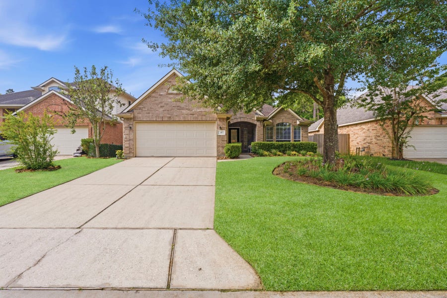 Property photo for 47 Delphinium Place, The Woodlands, TX