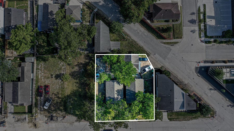Property photo for 1110 E 27th Street, Houston, TX