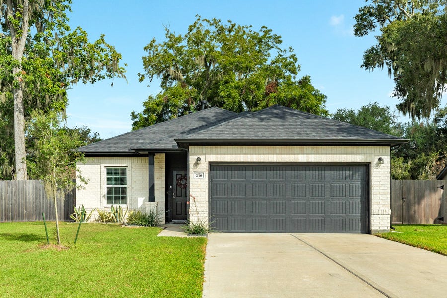 Property photo for 236 Prescott Drive, West Columbia, TX