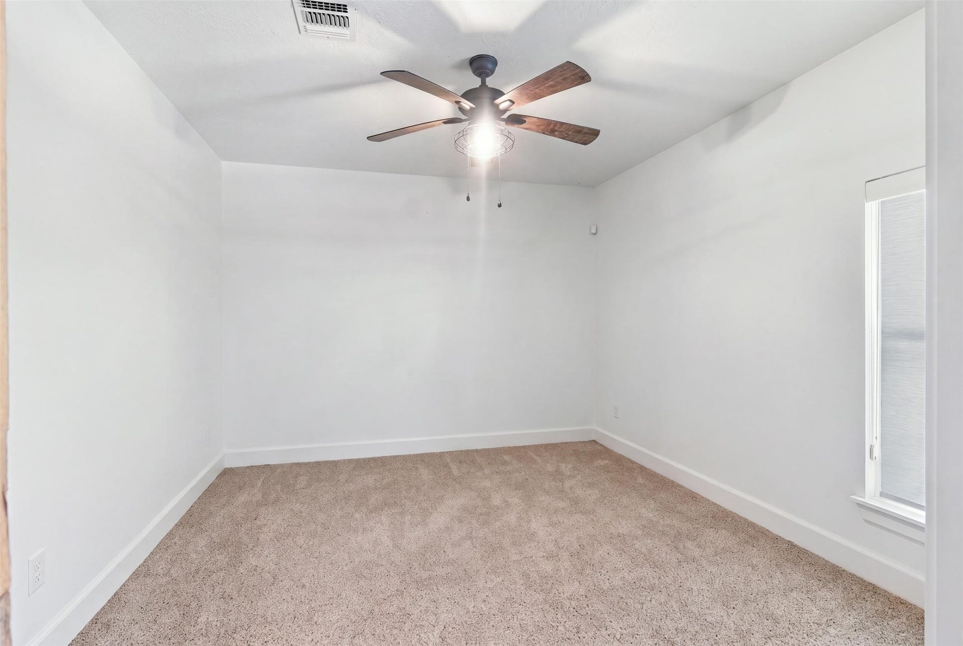 Home office or flex room