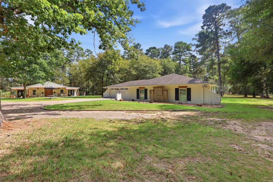 Property photo for 13537 Laramie Trail, Montgomery, TX