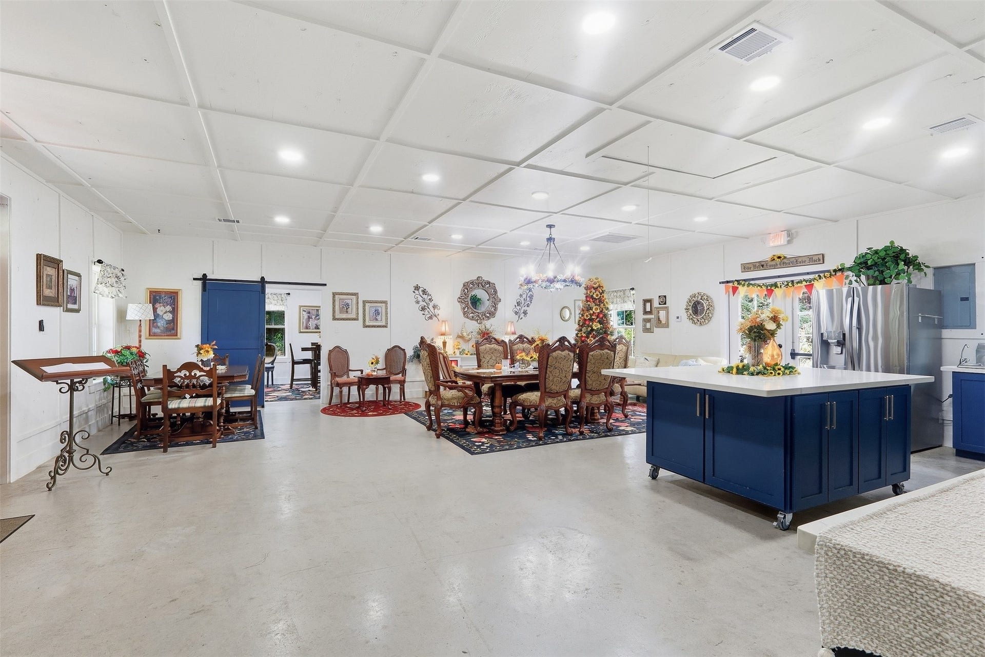 Open concept perfect for any business