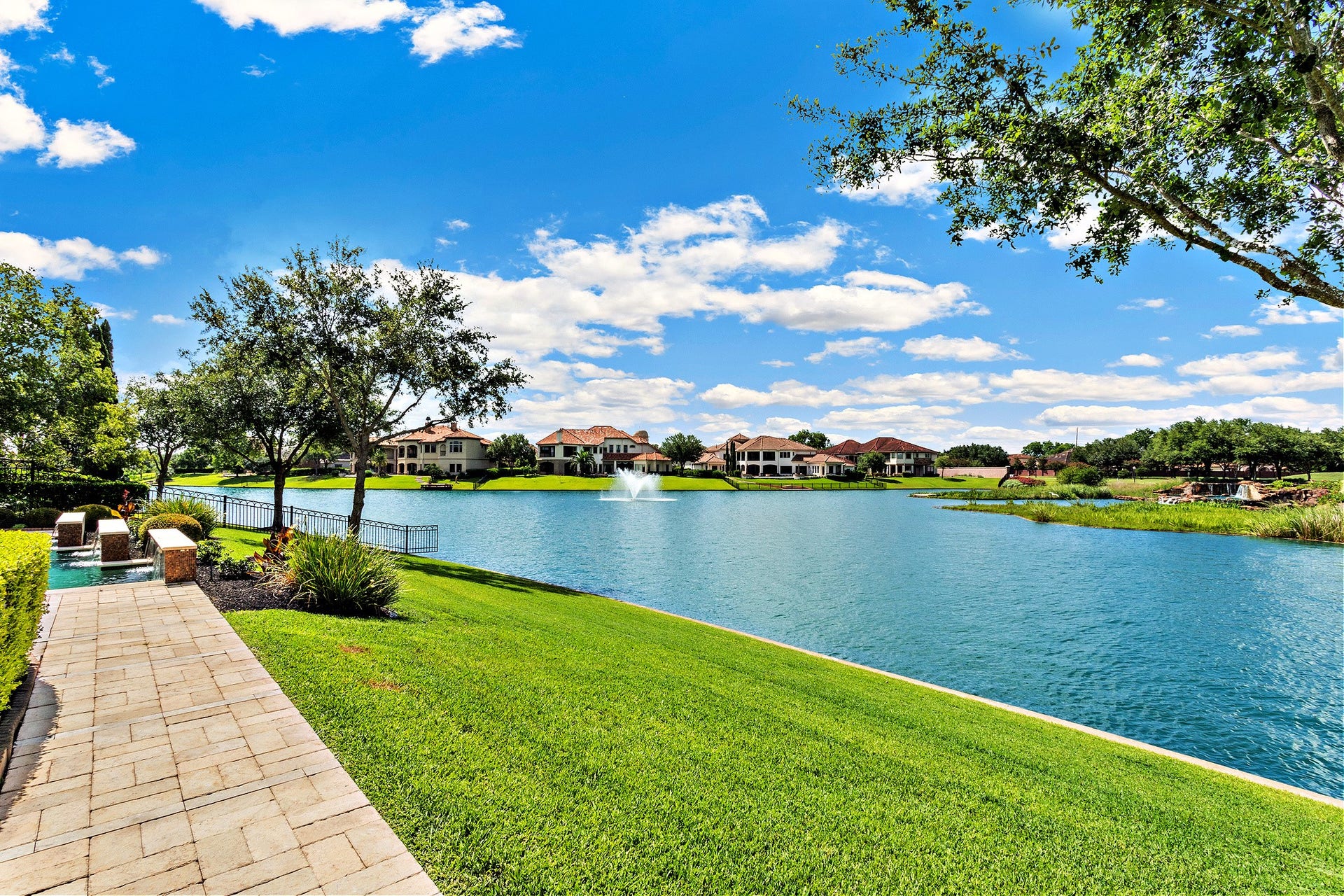 22 Sunset Park Lane, Sugar Land, TX 77479 22 Sunset Park Lane, Sugar Land, TX 77479