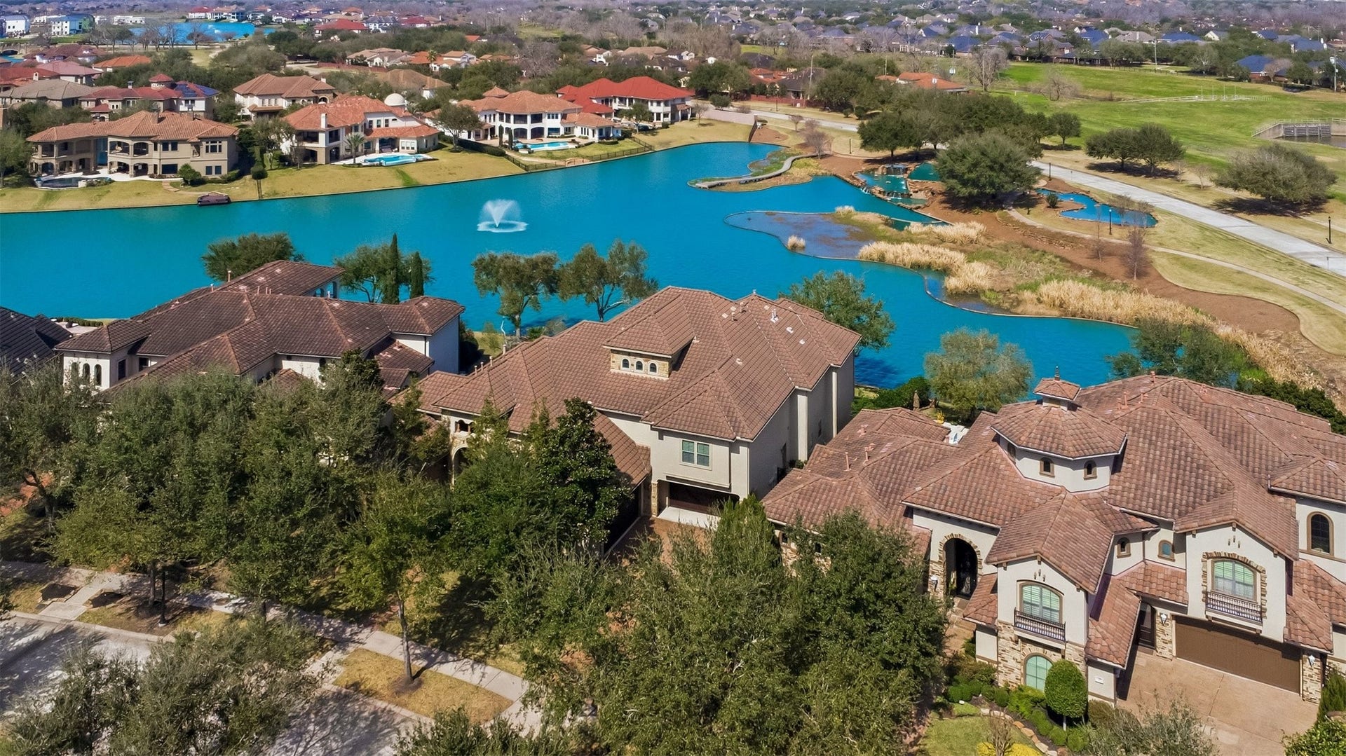 22 Sunset Park Lane, Sugar Land, TX 77479 22 Sunset Park Lane, Sugar Land, TX 77479