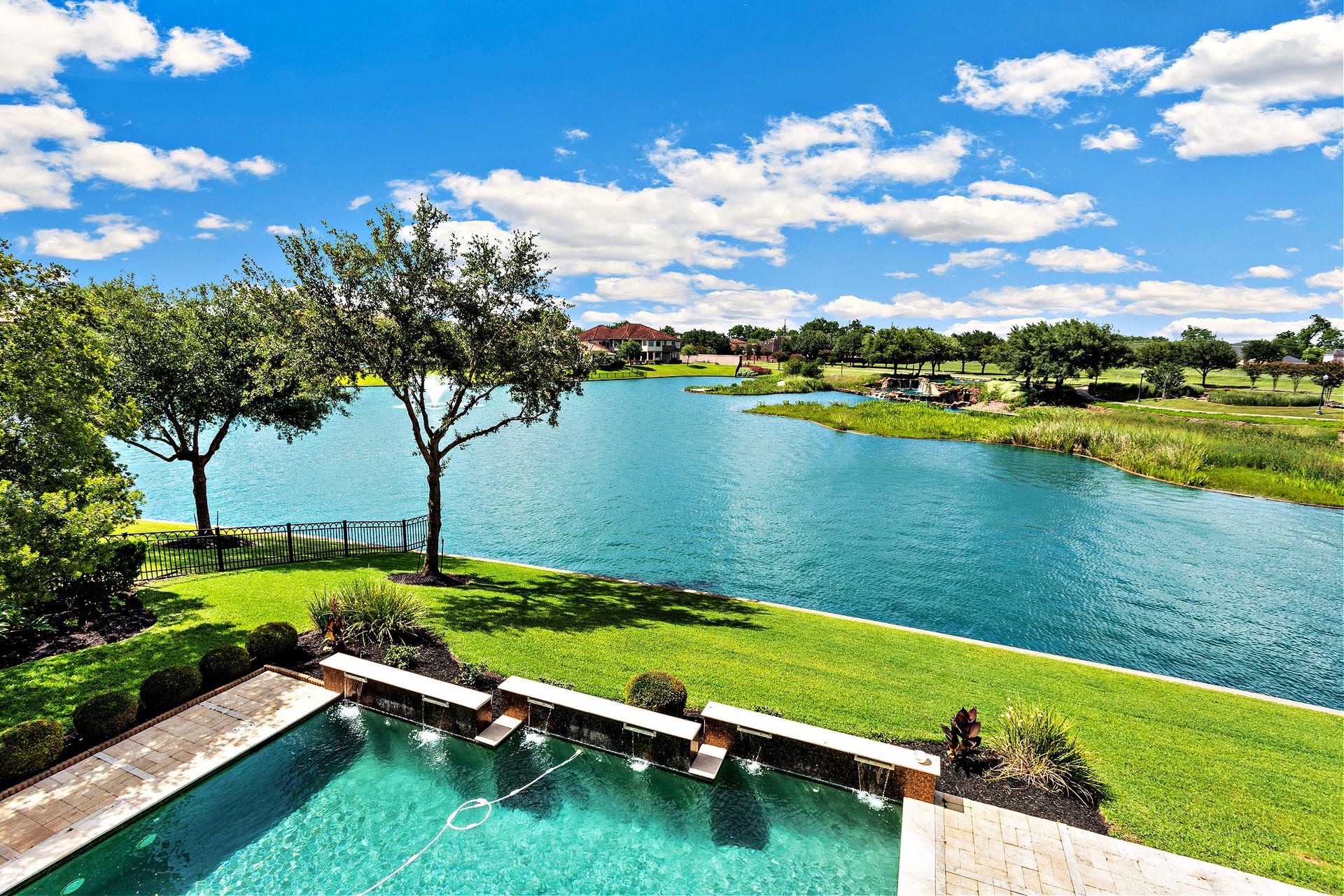 22 Sunset Park Lane, Sugar Land, TX 77479 22 Sunset Park Lane, Sugar Land, TX 77479