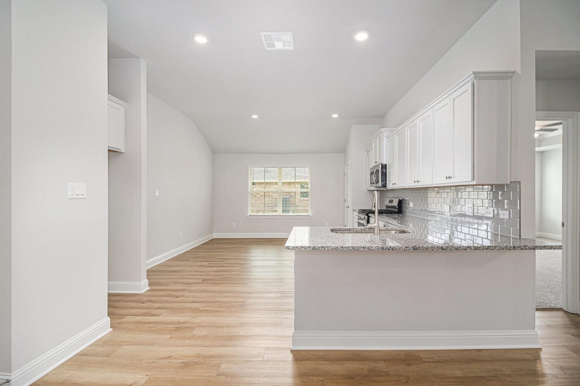 14 Keystone Court, Angleton, TX 77515 14 Keystone Court, Angleton, TX 77515