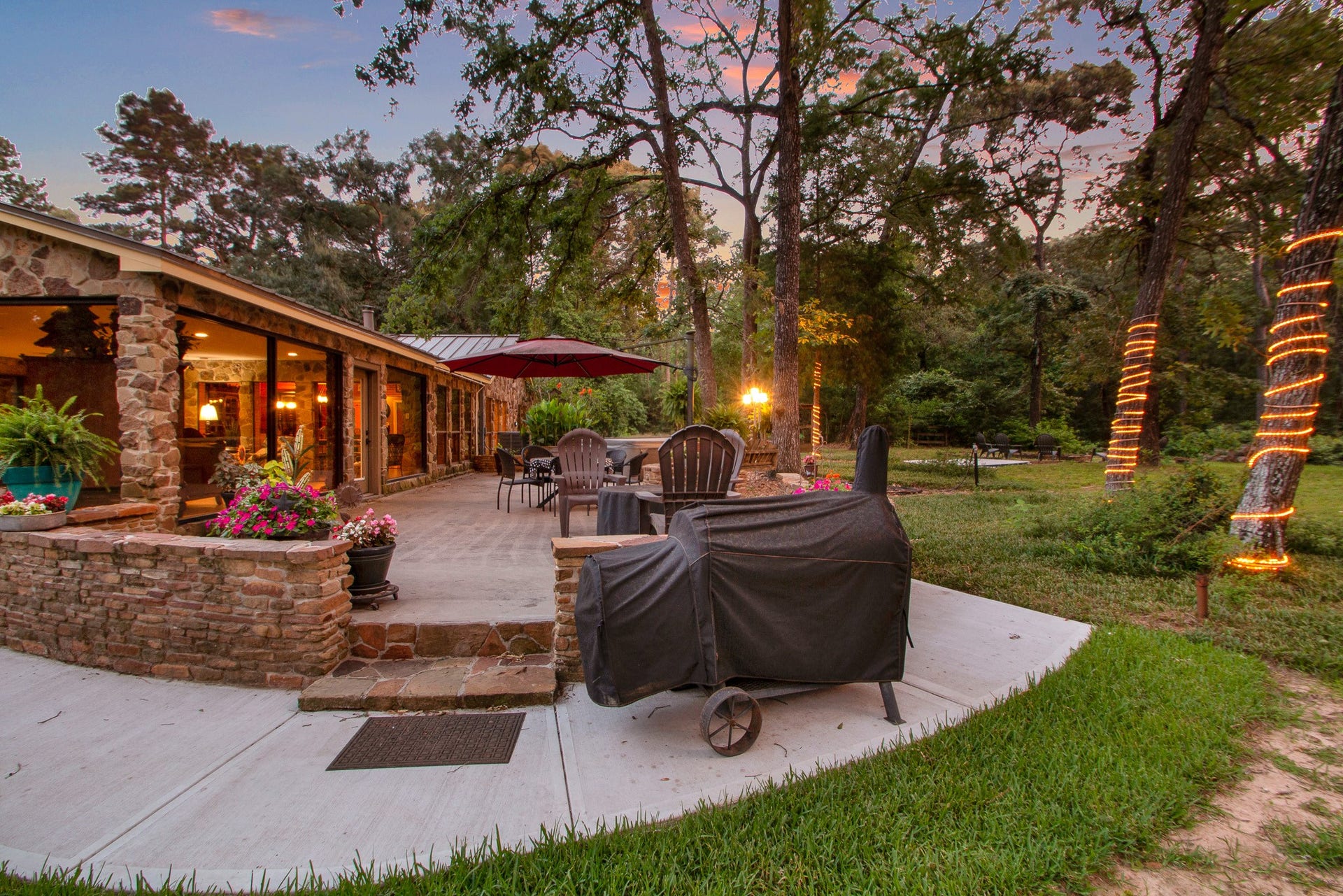 22827 Edward Lane, Tomball, TX 77377 22827 Edward Lane, Tomball, TX 77377