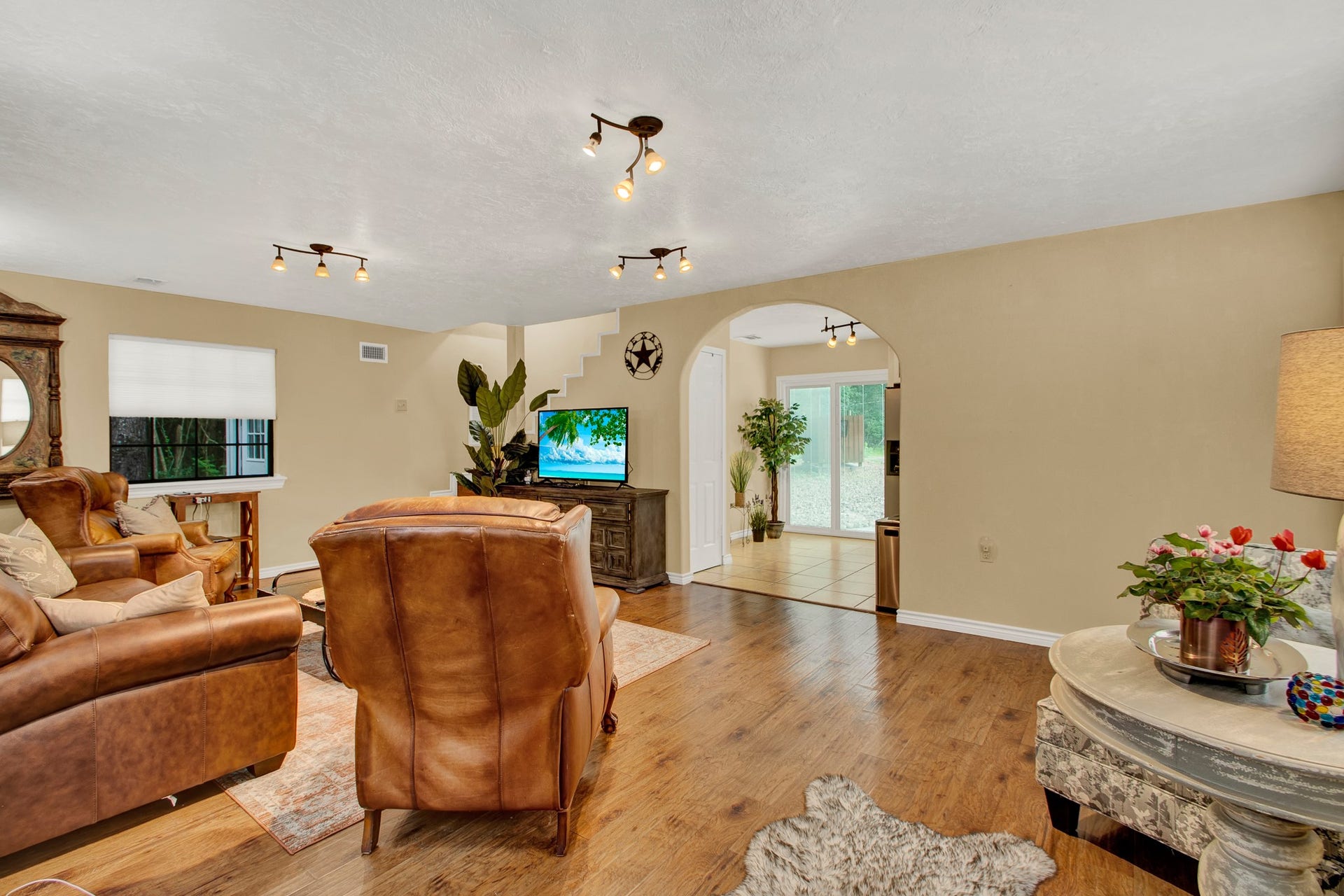 22827 Edward Lane, Tomball, TX 77377 22827 Edward Lane, Tomball, TX 77377