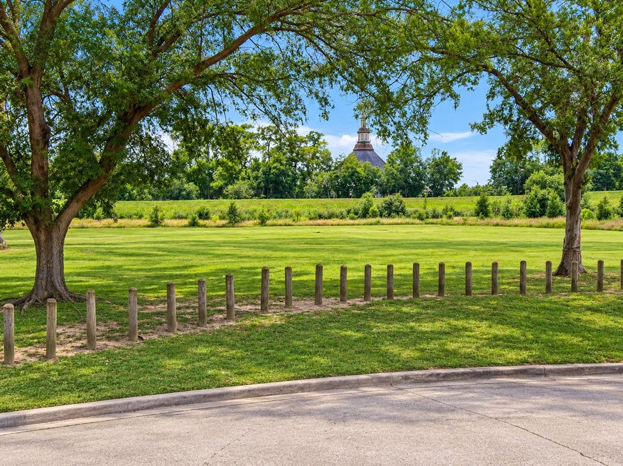 Property photo for 5353 De Soto Street, Houston, TX
