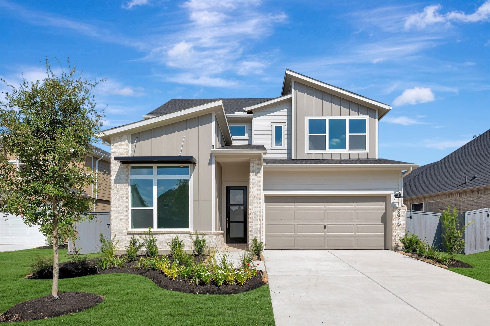 Welcome to the El Paso by David Weekley Homes. Move-In Ready Now!
