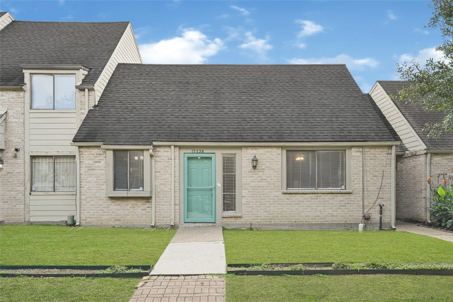 Property photo for 15528 Weldon drive Drive, Houston, TX