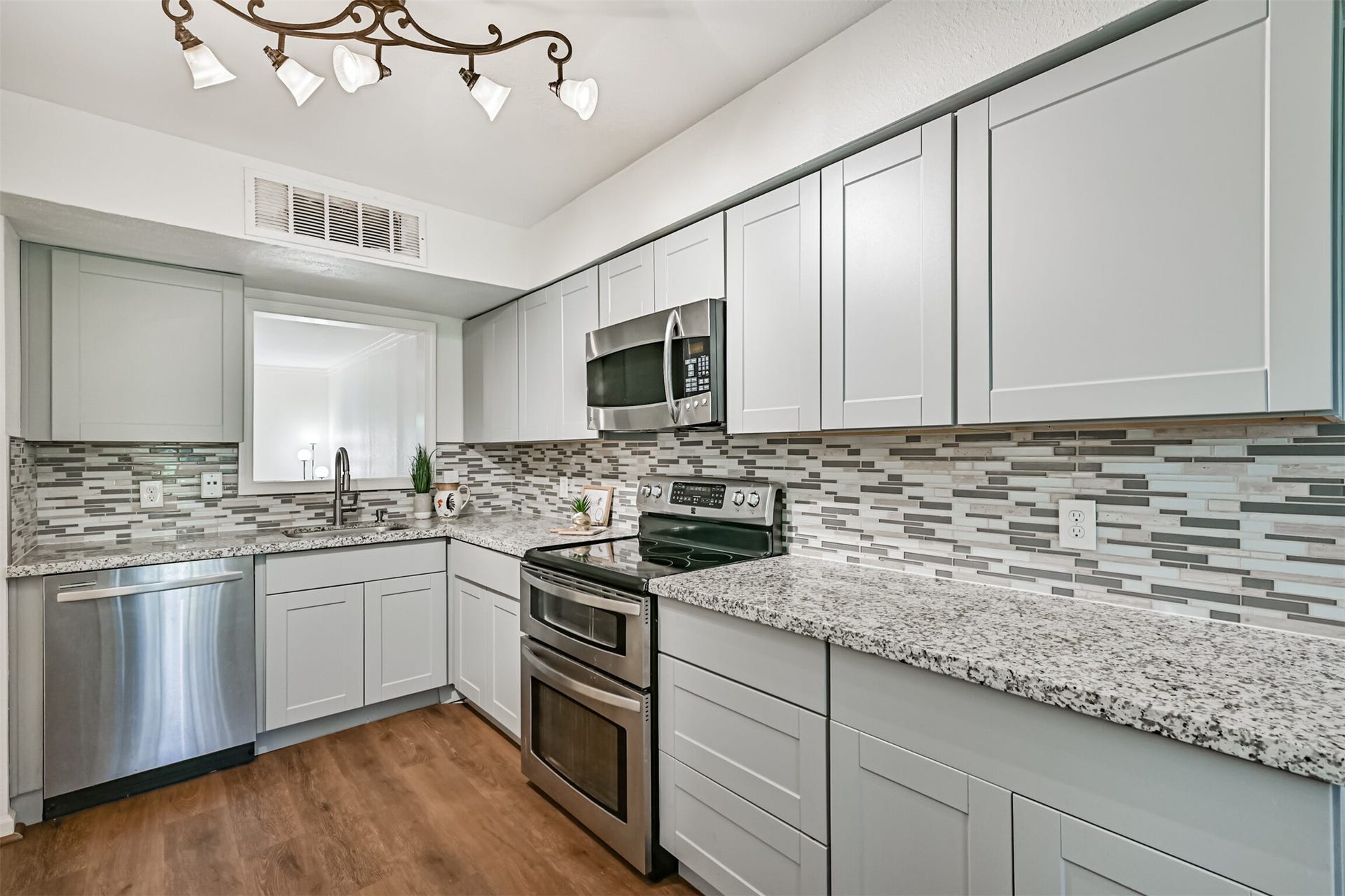 5215 Arboles Drive, #C, Houston, TX 77035 5215 Arboles Drive, #C, Houston, TX 77035