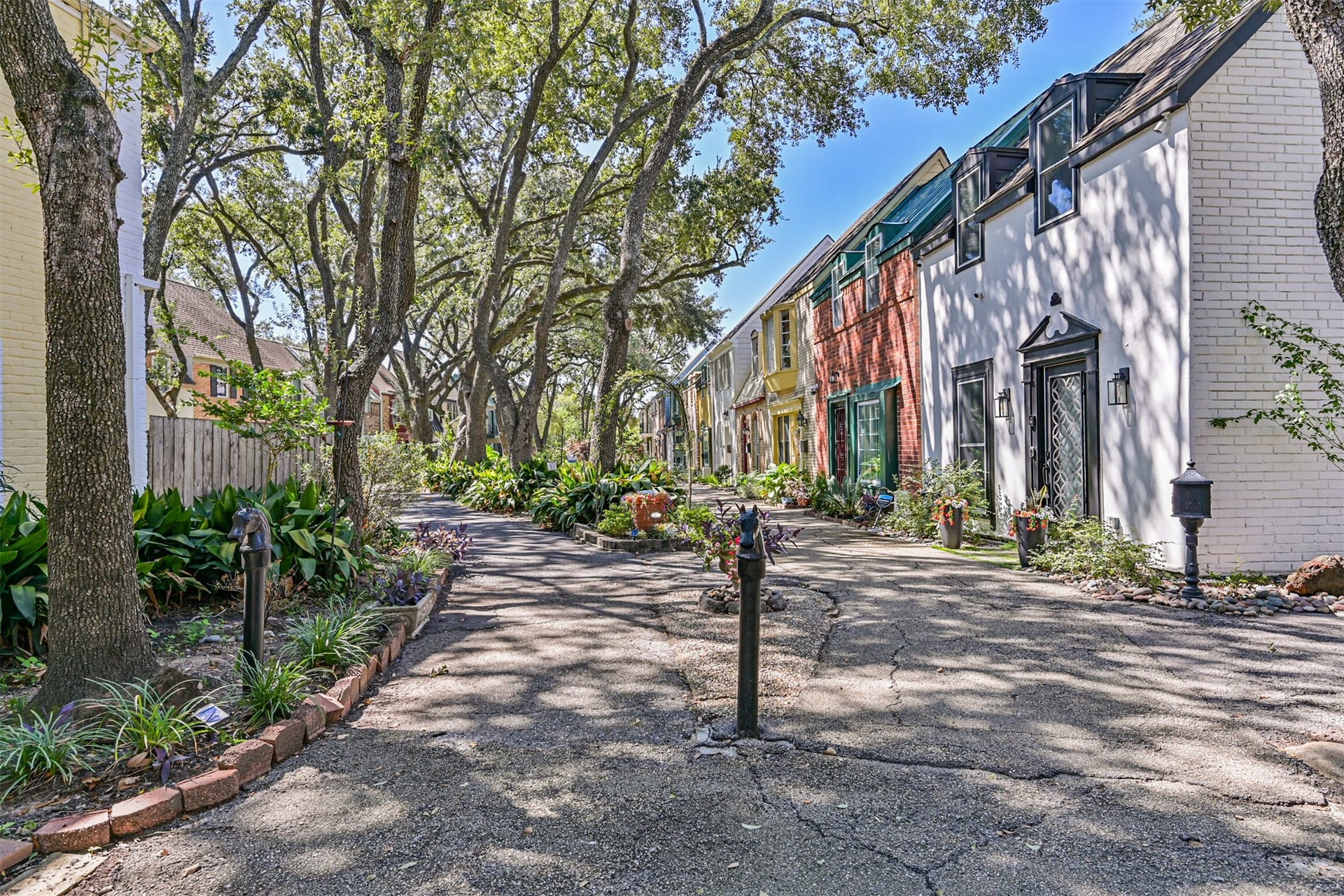 5215 Arboles Drive, #C, Houston, TX 77035 5215 Arboles Drive, #C, Houston, TX 77035