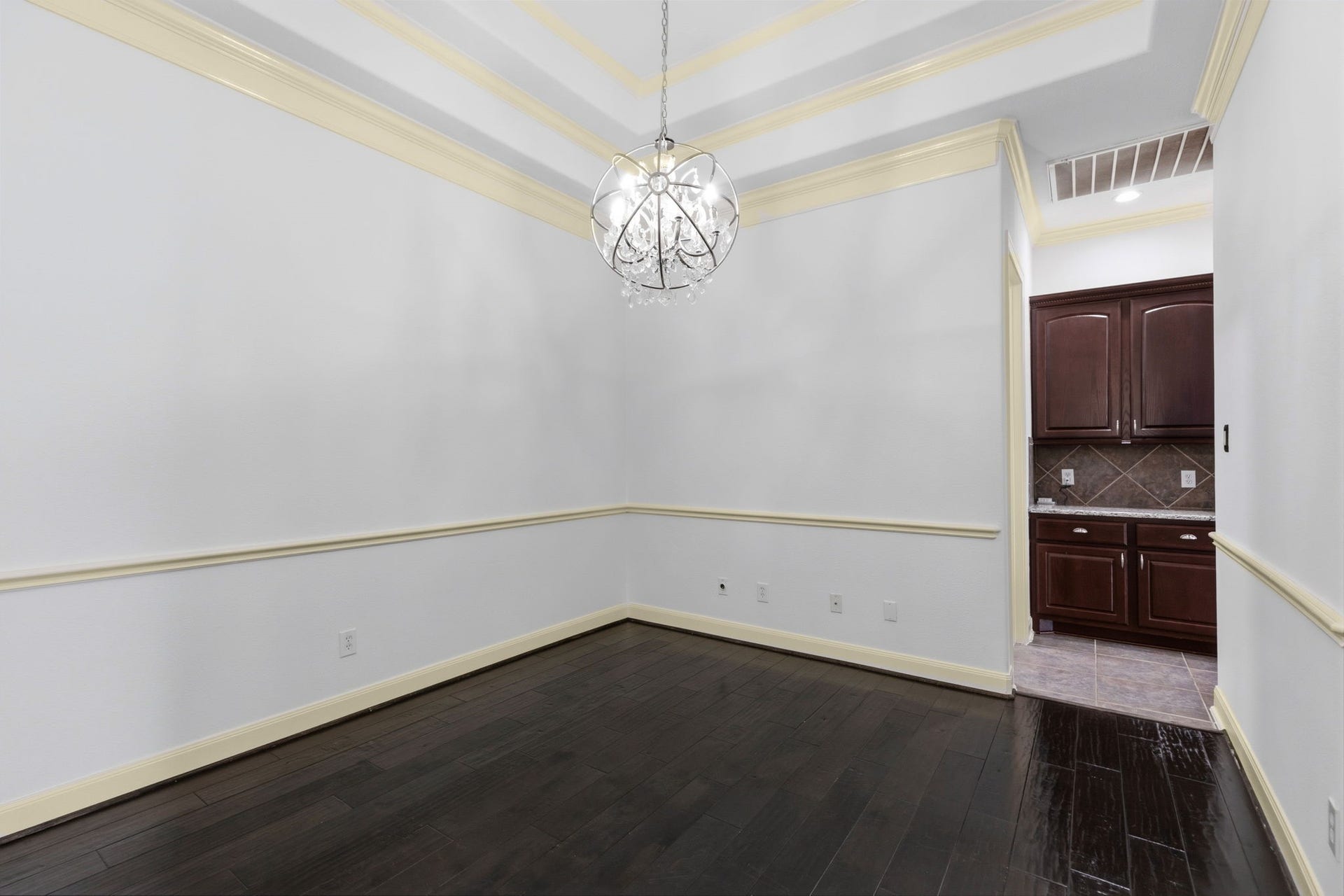 View from the dining room towards the butlers pantry.