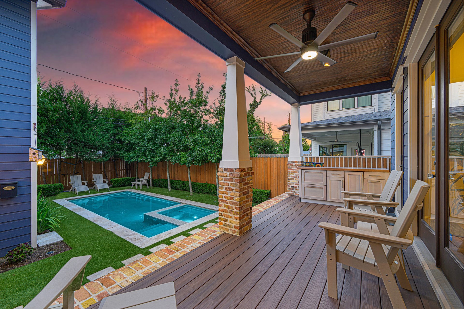 729 E 7th 1/2 Street, Houston, TX 77007