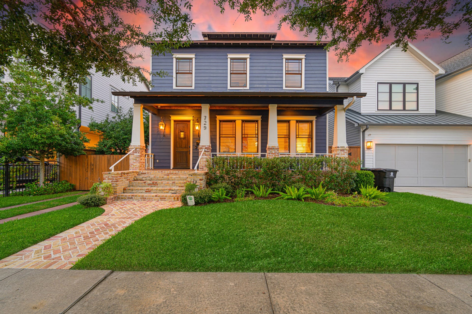 729 E 7th 1/2 Street, Houston, TX 77007