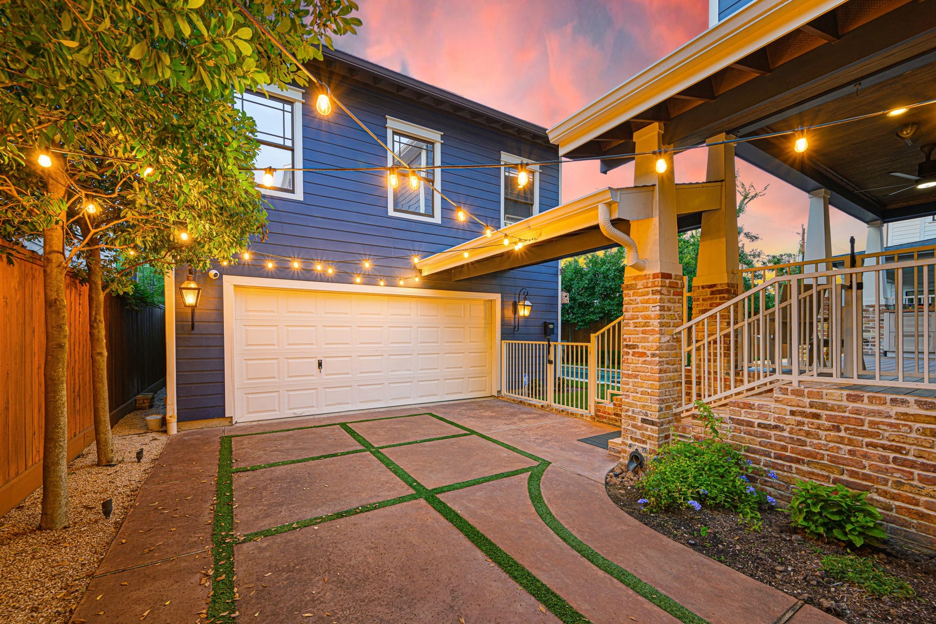 729 E 7th 1/2 Street, Houston, TX 77007