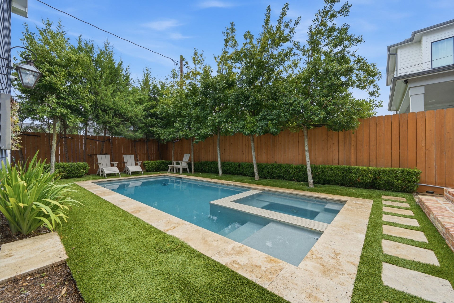 729 E 7th 1/2 Street, Houston, TX 77007