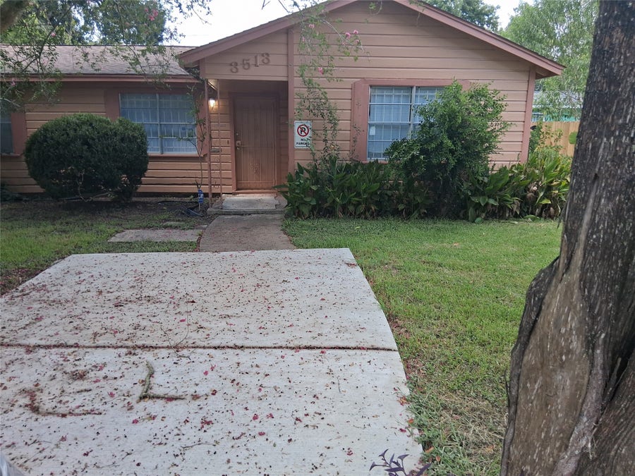 Property photo for 3513 Rockingham Street, Houston, TX
