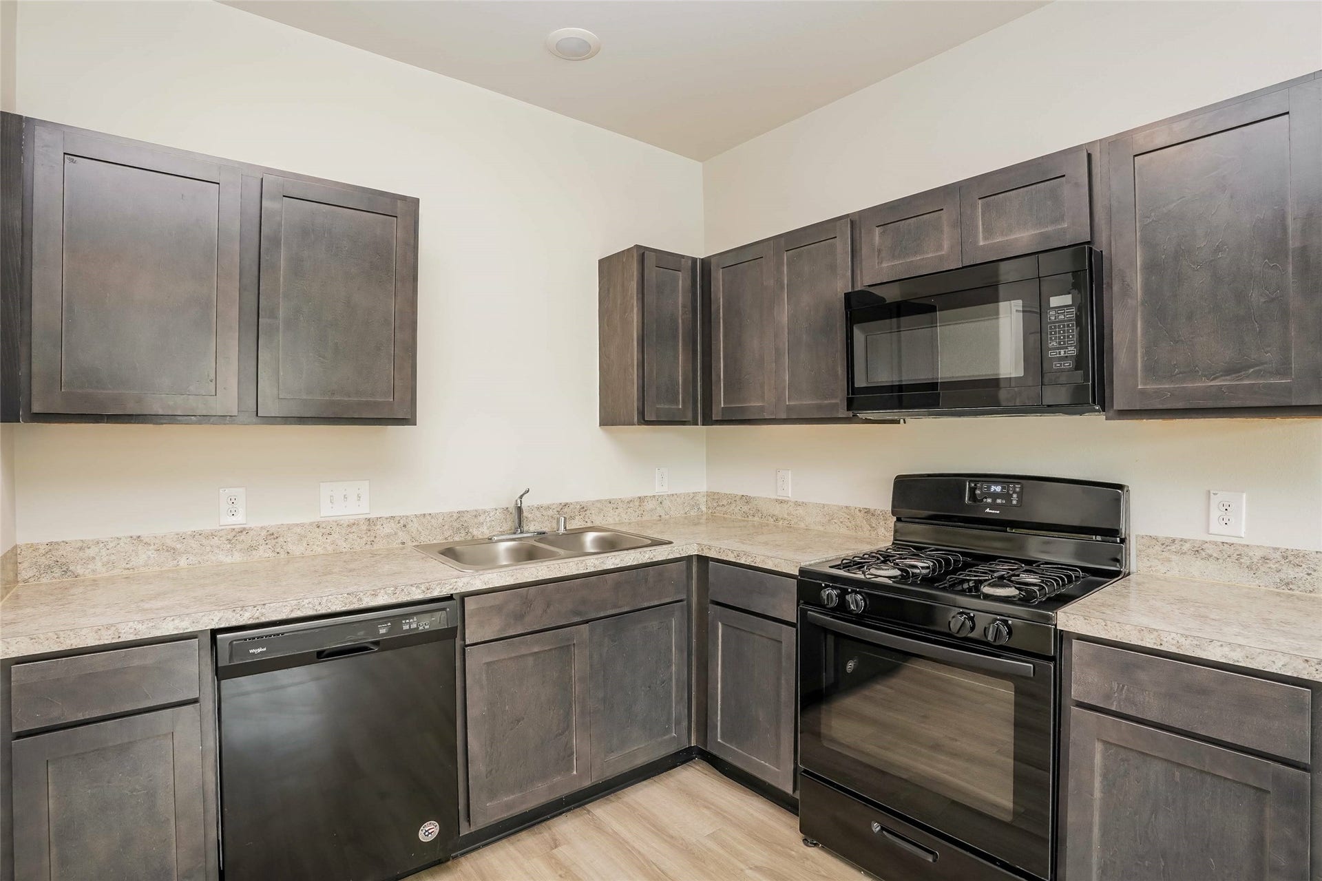 Photos may be representative of the floor plan and not the exact home. Finishes, layout, and features of the actual property for lease may vary.