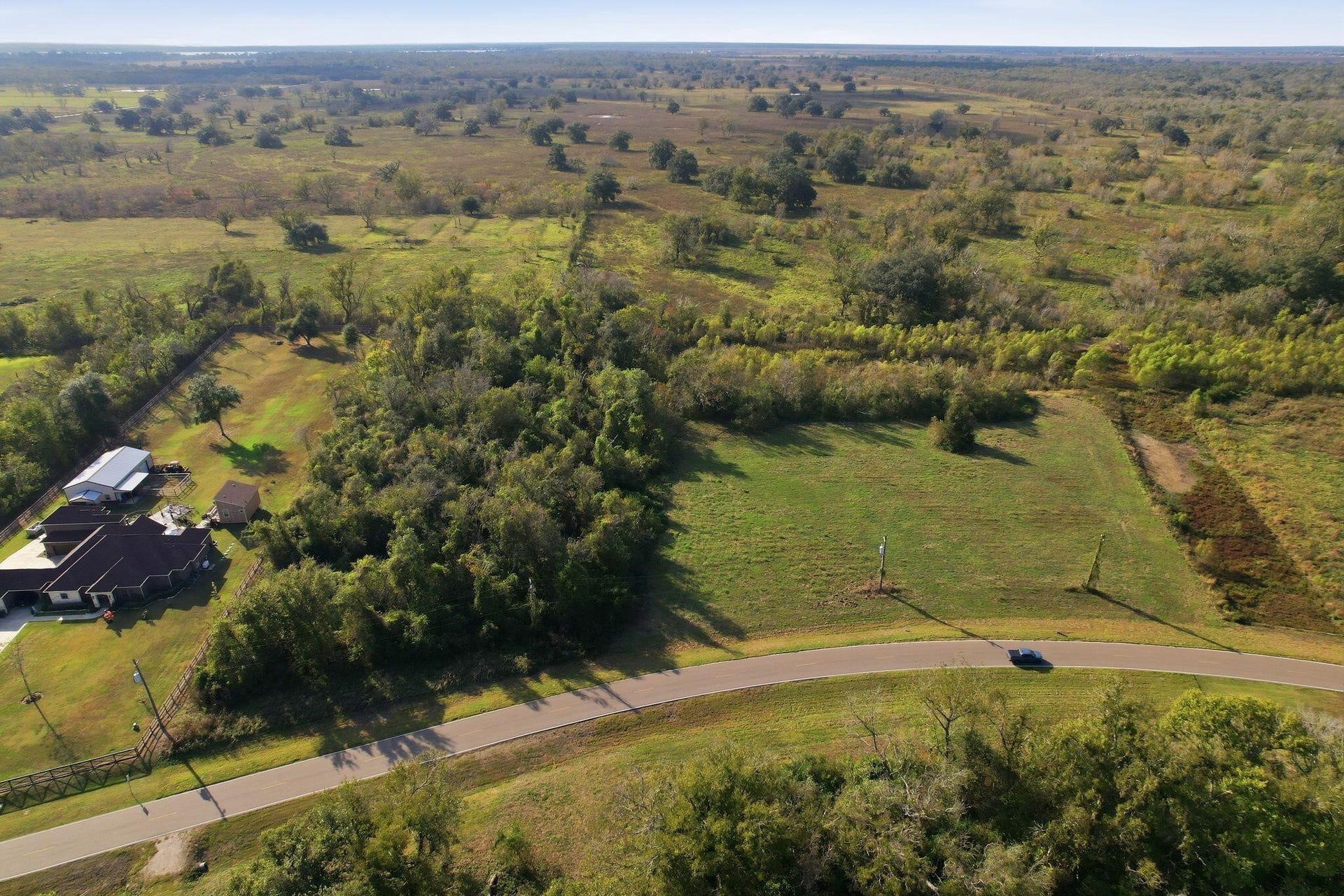 22818 Pittman Drive, Angleton, TX 77515 22818 Pittman Drive, Angleton, TX 77515