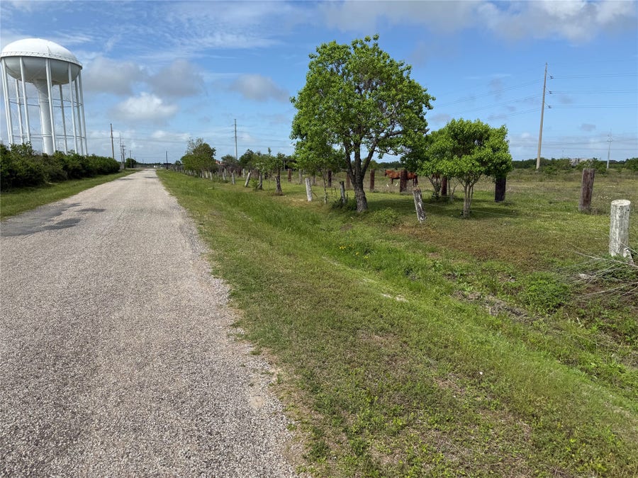 Property photo for 702 N Orchid N, Texas City, TX