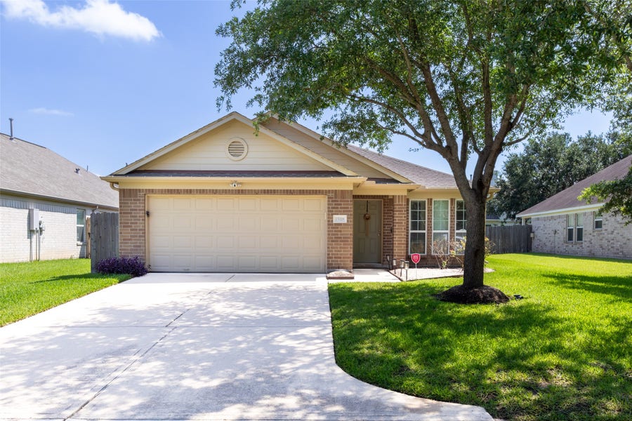 Property photo for 15118 Vincennes Oak Street, Cypress, TX