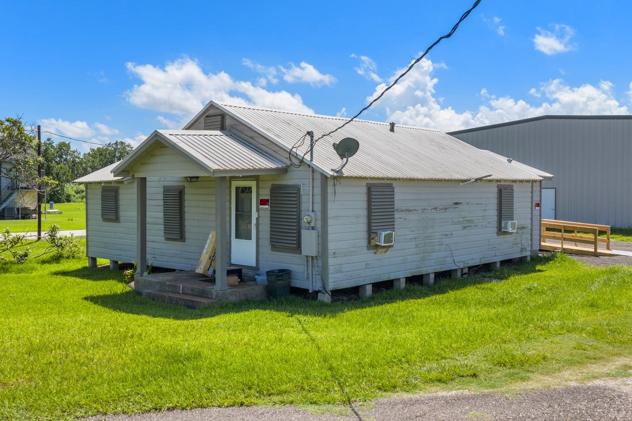 3706 FM 646 Road N, Santa Fe, TX 77510 3706 FM 646 Road N, Santa Fe, TX 77510