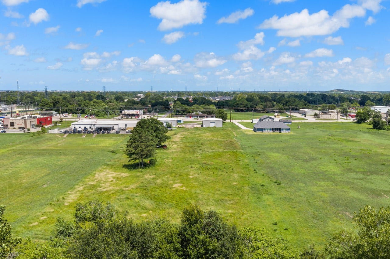 3706 FM 646 Road N, Santa Fe, TX 77510 3706 FM 646 Road N, Santa Fe, TX 77510