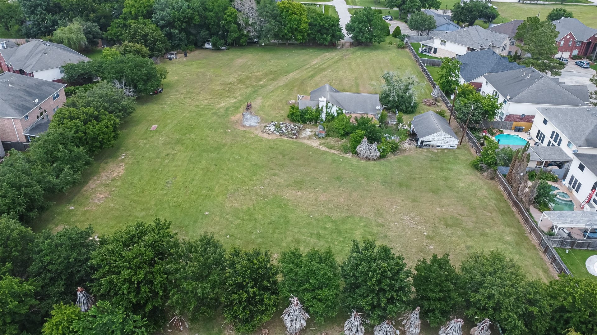 11211 S Dargail Street, Sugar Land, TX 77478