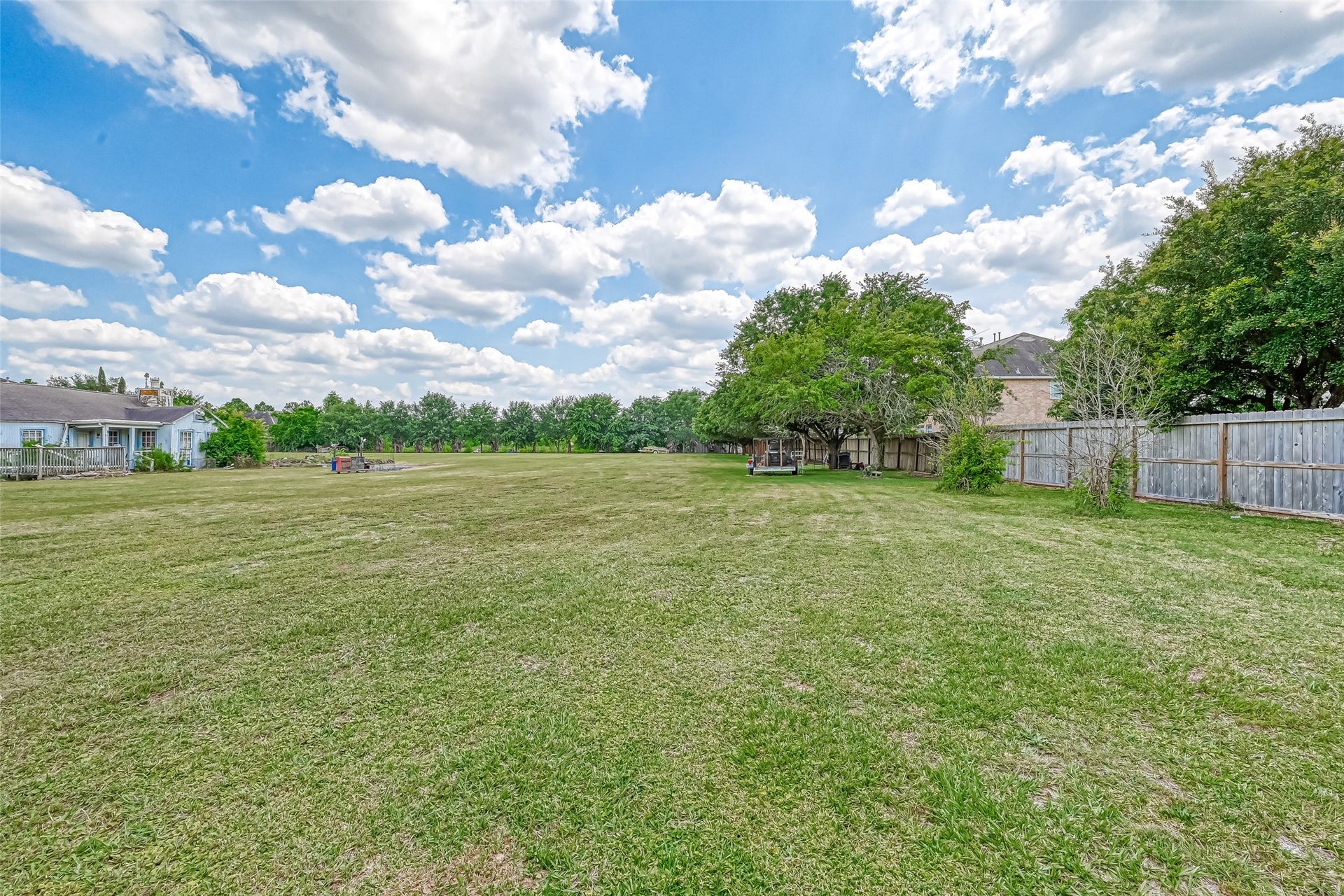11211 S Dargail Street, Sugar Land, TX 77478