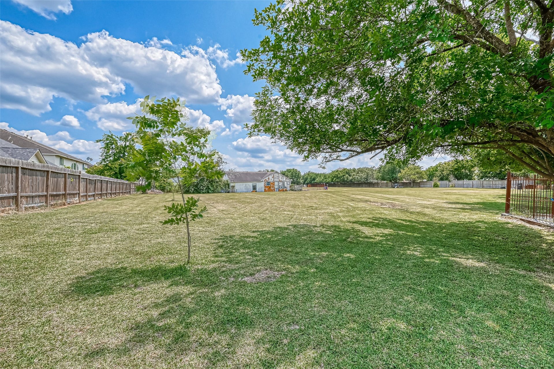 11211 S Dargail Street, Sugar Land, TX 77478