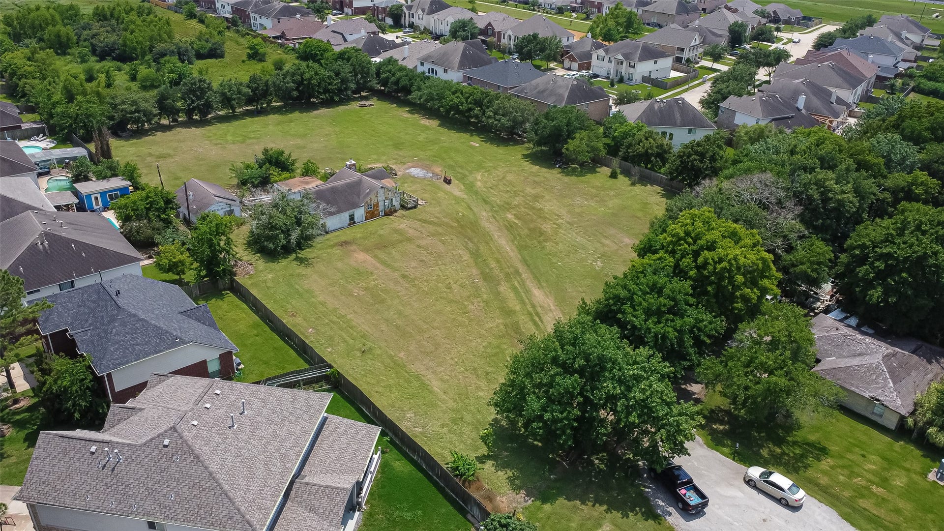 11211 S Dargail Street, Sugar Land, TX 77478