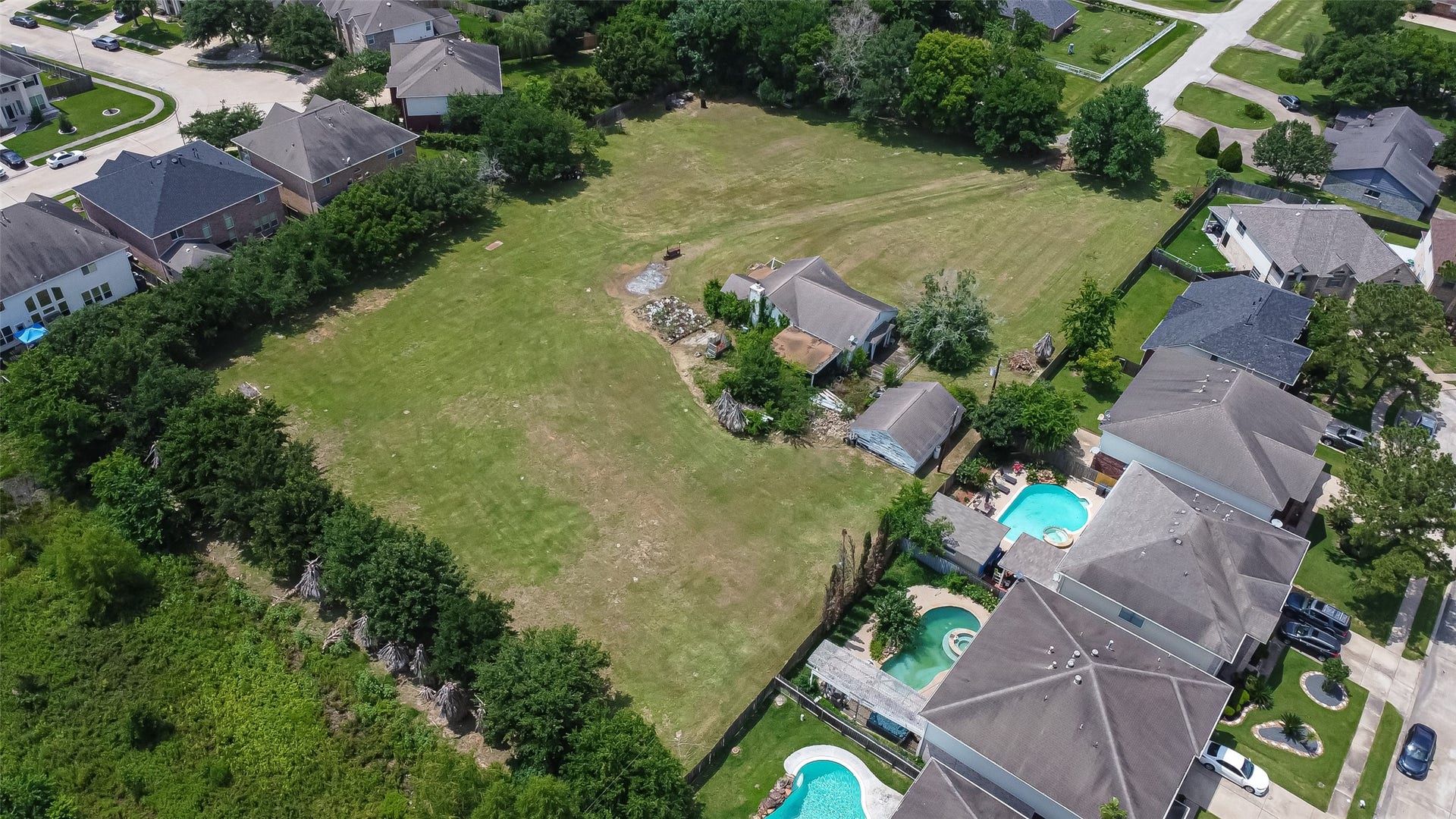 11211 S Dargail Street, Sugar Land, TX 77478