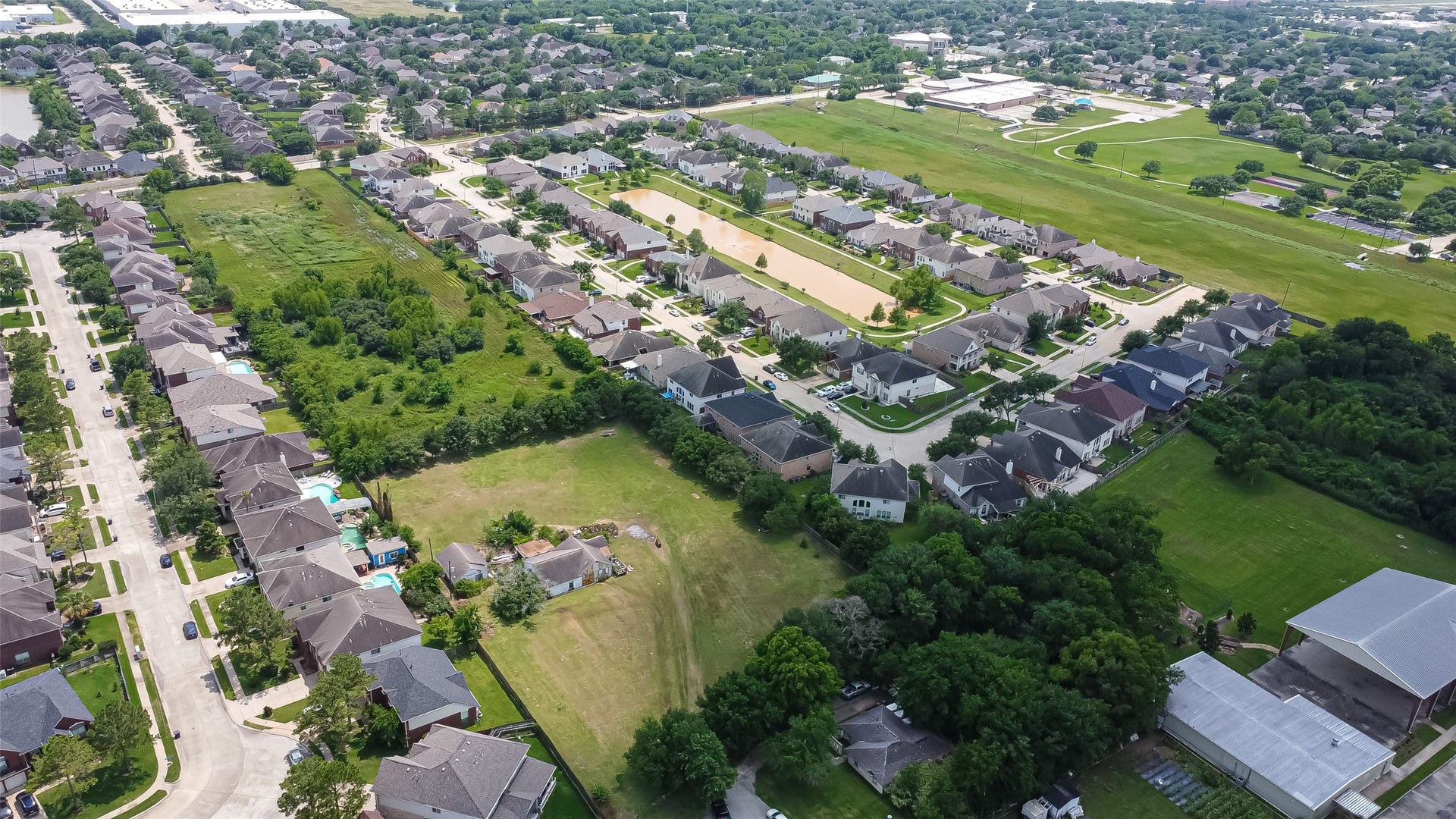 11211 S Dargail Street, Sugar Land, TX 77478