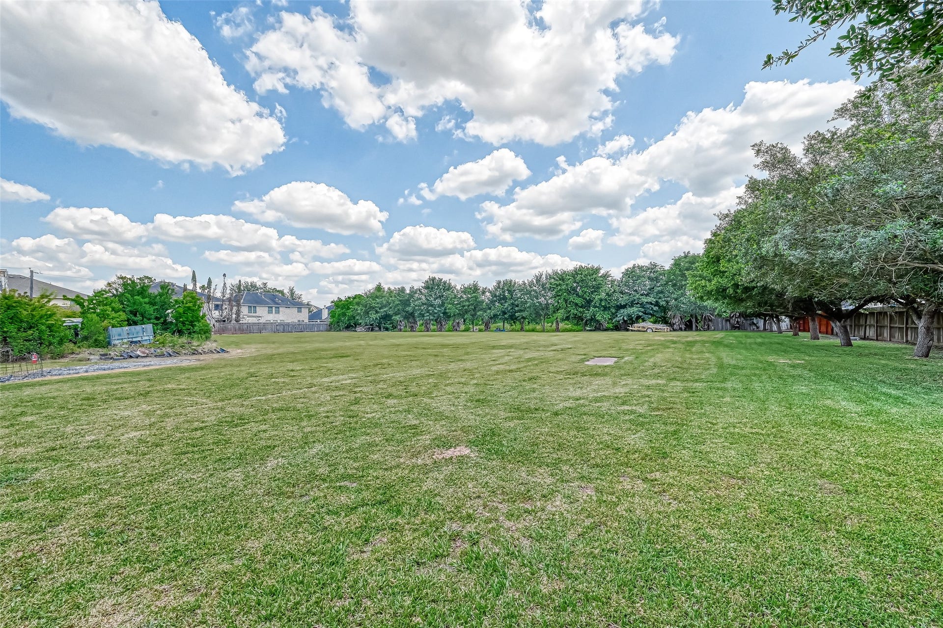 11211 S Dargail Street, Sugar Land, TX 77478
