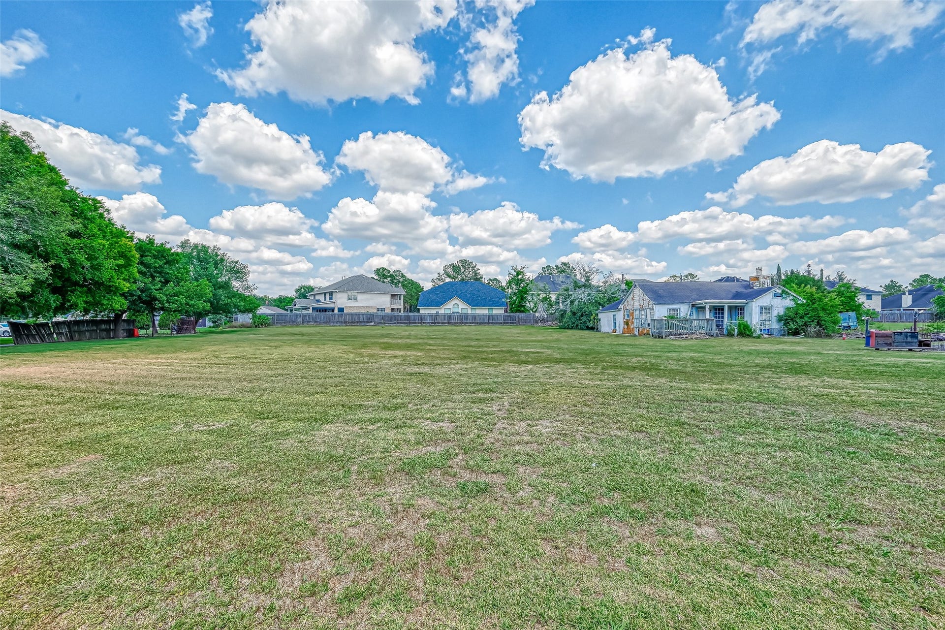 11211 S Dargail Street, Sugar Land, TX 77478