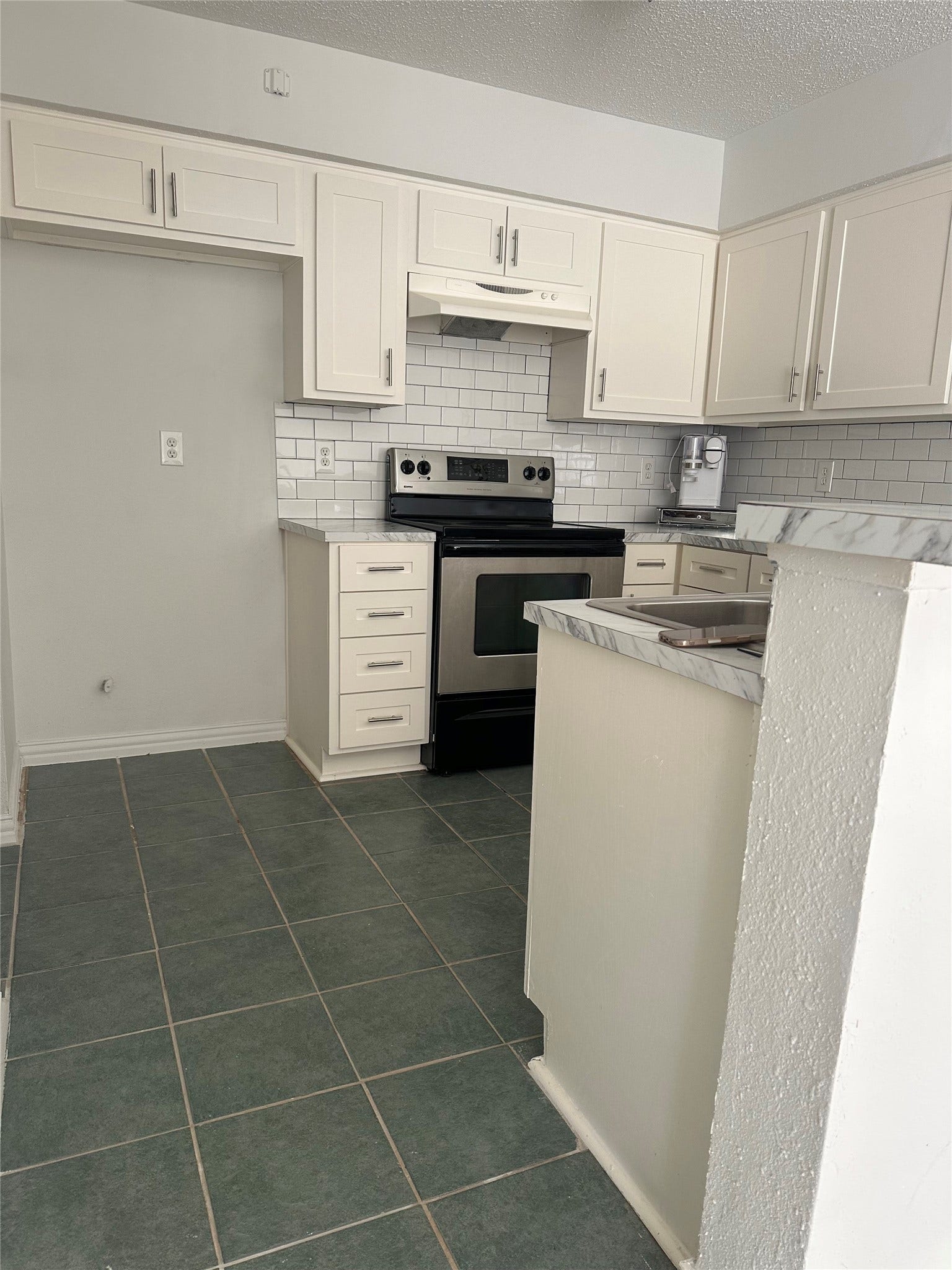 12204 Coppertree Lane, Houston, TX 77035 12204 Coppertree Lane, Houston, TX 77035