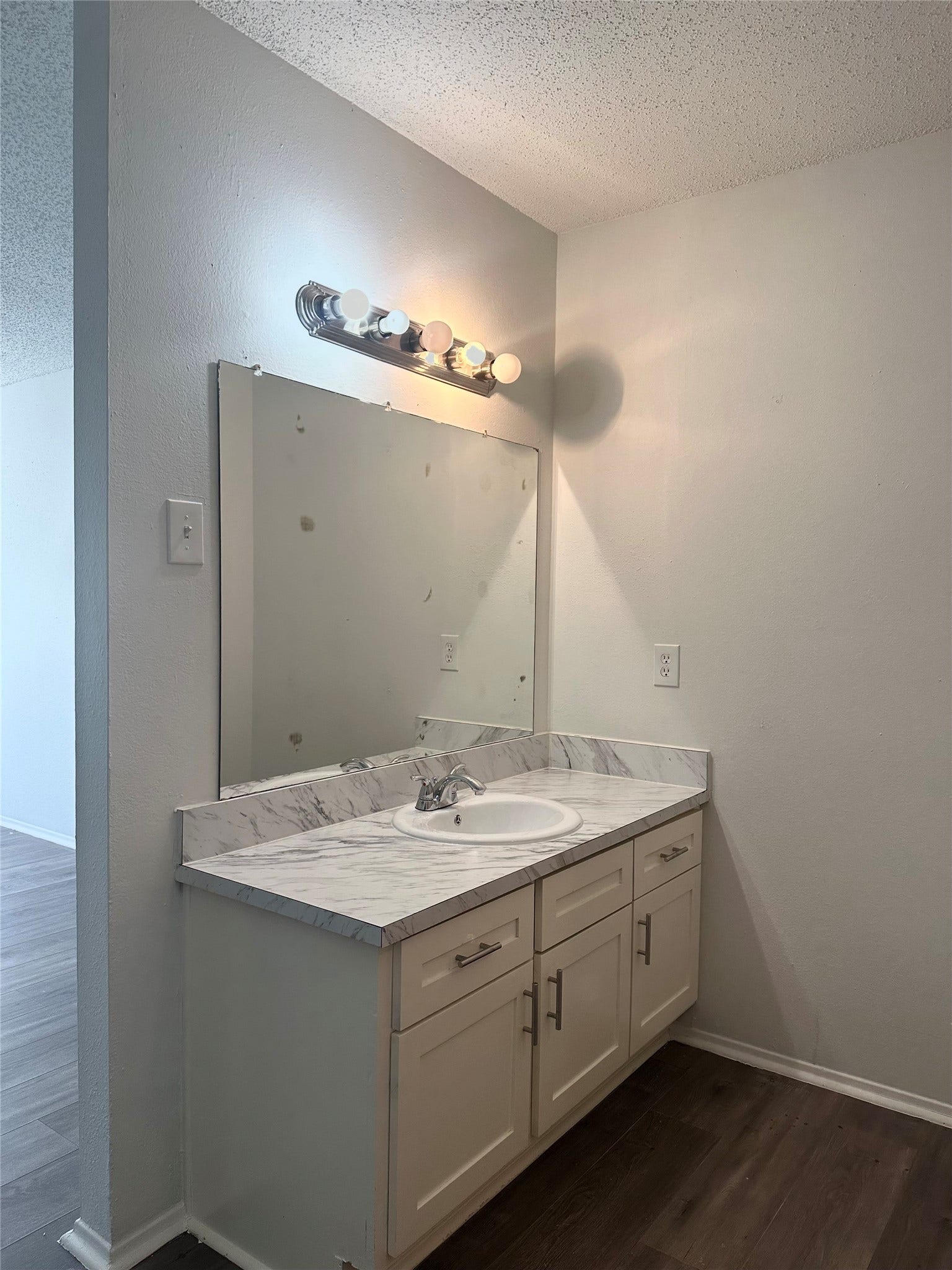 12204 Coppertree Lane, Houston, TX 77035 12204 Coppertree Lane, Houston, TX 77035