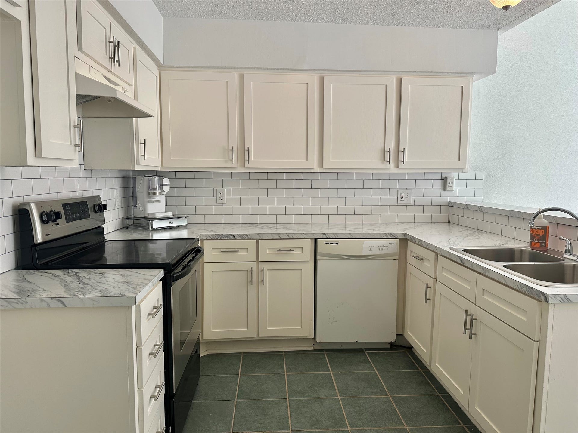 12204 Coppertree Lane, Houston, TX 77035 12204 Coppertree Lane, Houston, TX 77035