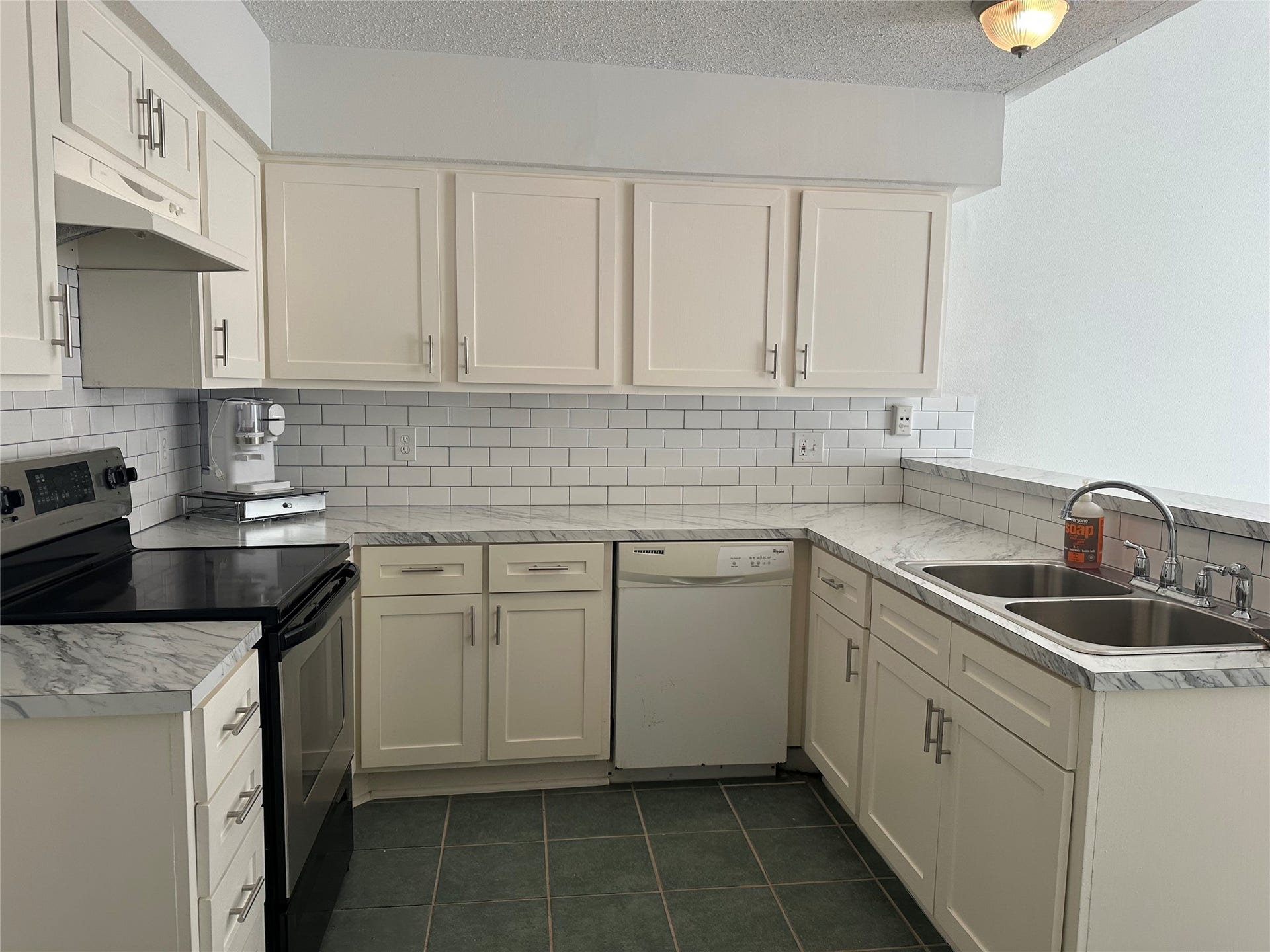 12204 Coppertree Lane, Houston, TX 77035 12204 Coppertree Lane, Houston, TX 77035