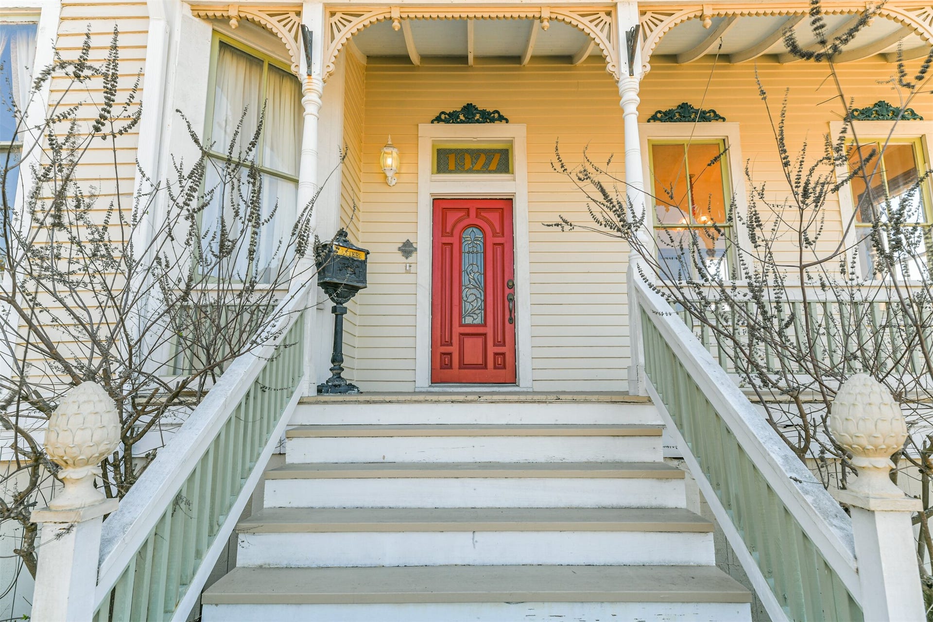 1927 Broadway Street, Galveston, TX 77550 History offers several explanations for the meaning of a red door on a home of this age. One common implication is as a "welcome" sign for weary horse & buggy travelers to spend the night and another meaning was to signal that the home was owned outright.