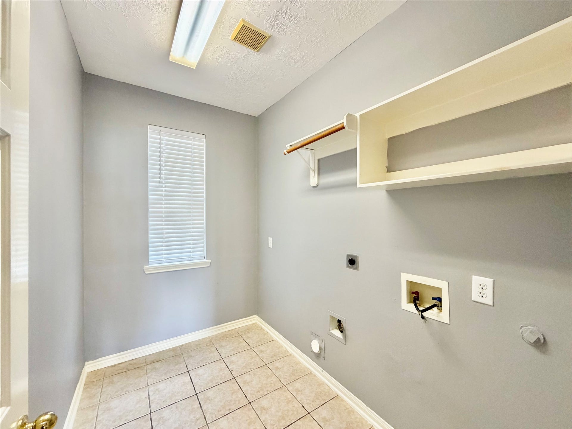 24327 Lanning Drive, Katy, TX 77493 24327 Lanning Drive, Katy, TX 77493